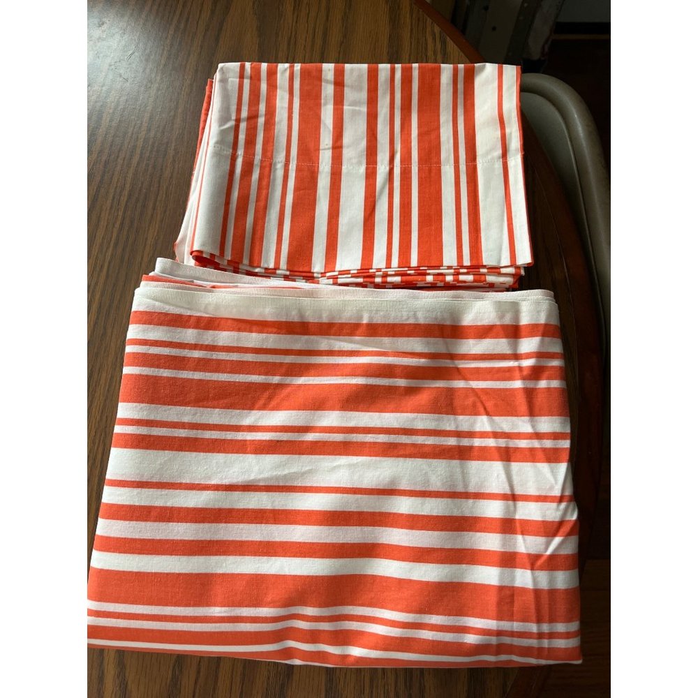 Fieldcrest twin flat sheet and set of two pillowcases vintage